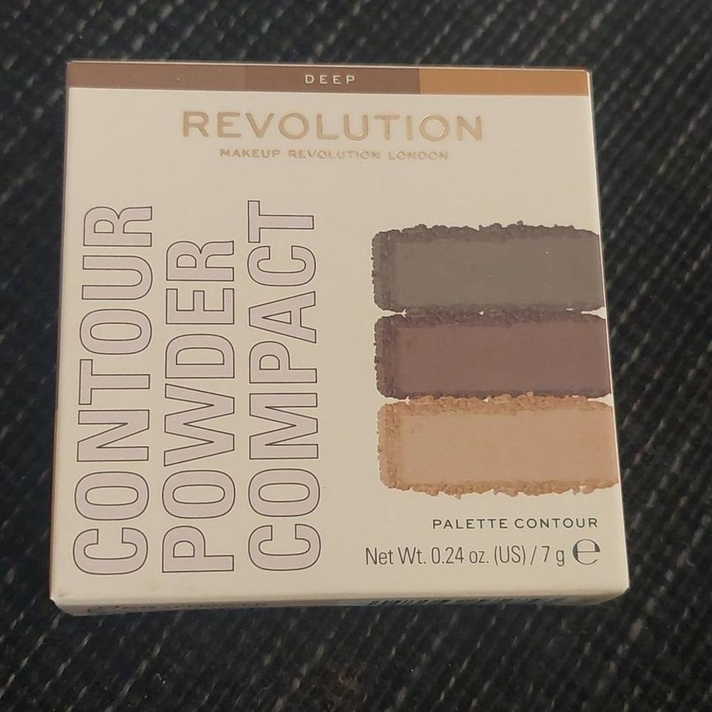New makeup revolution contour‎ powder compact deep